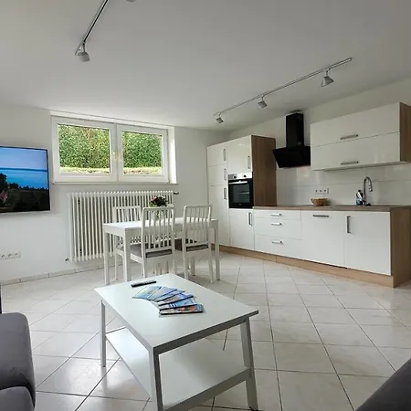 Apartment Komfortable & Moderne In - Familie Hildebrand